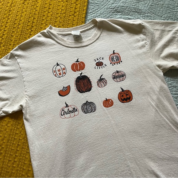 Pumpkin Graphic Tee - Picture 1 of 3